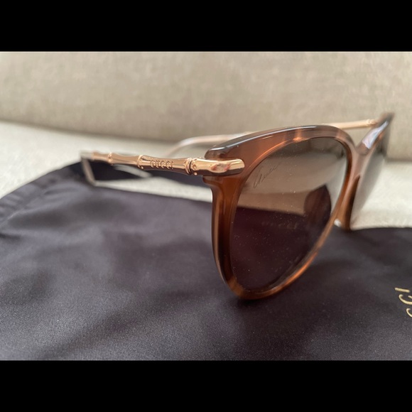 Beautiful authentic Gucci sunglasses - Picture 3 of 6
